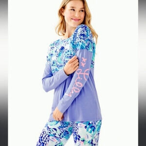 Lilly Pulitzer finn tee AND leggings SET! Selling together! Both XXS.